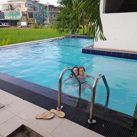 Traveller'S Home Hotel 티사마하라마 외부 사진