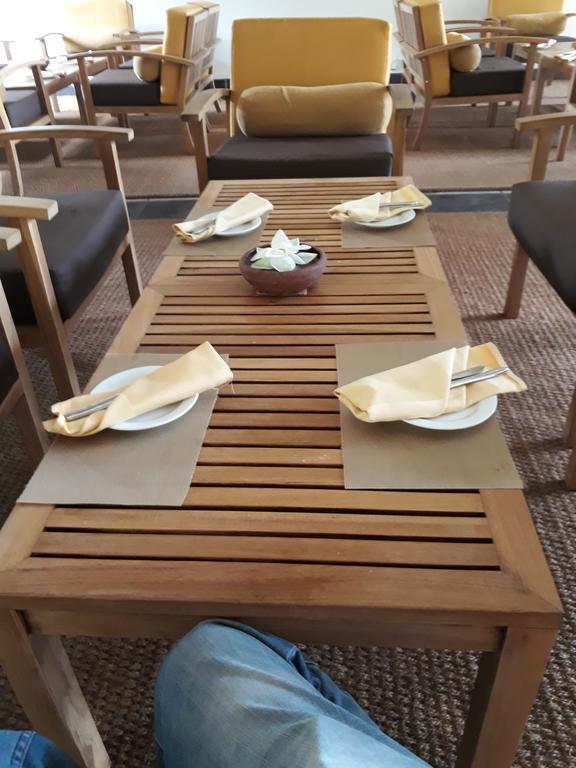 Traveller'S Home Hotel 티사마하라마 외부 사진