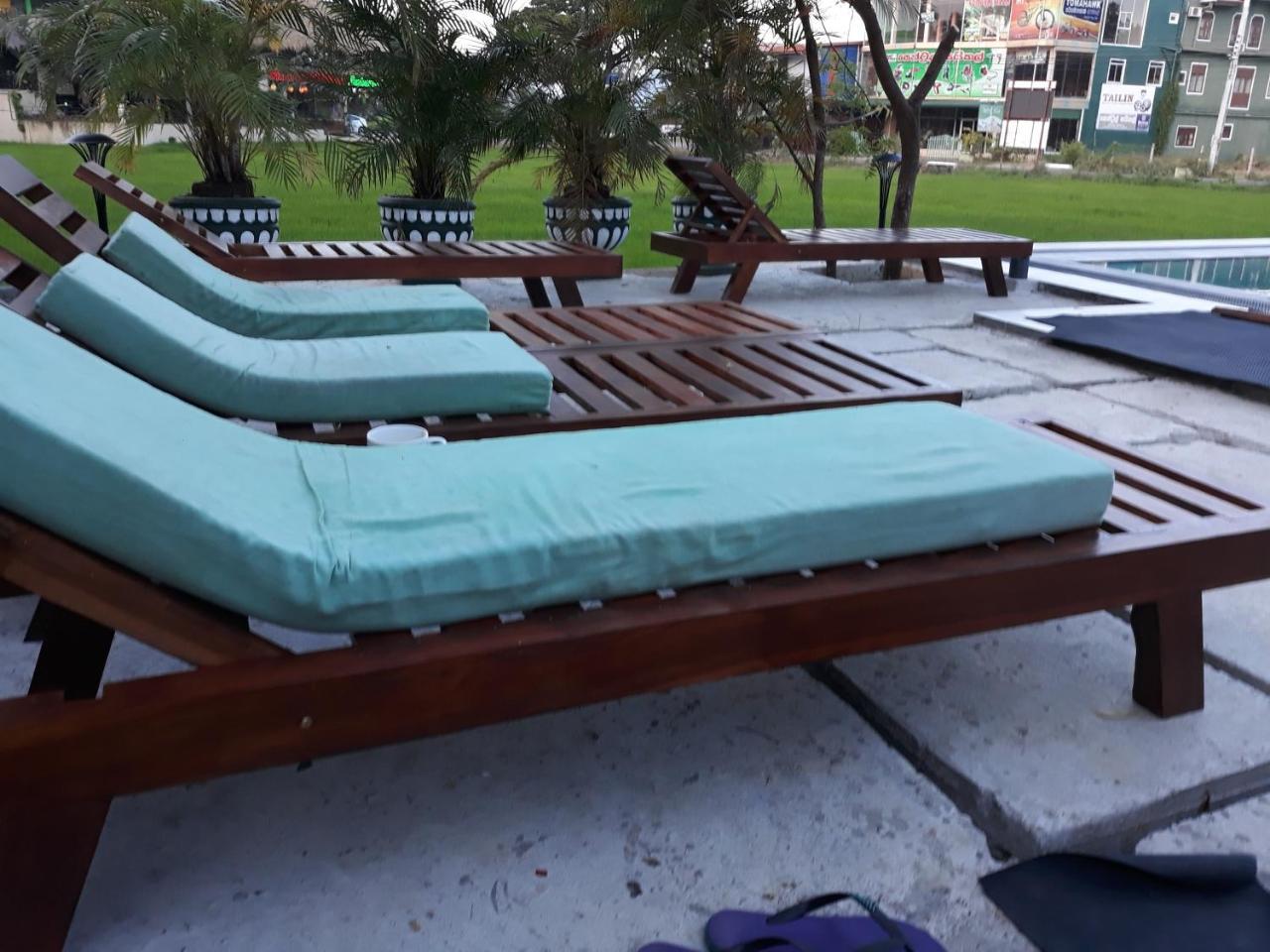 Traveller'S Home Hotel 티사마하라마 외부 사진